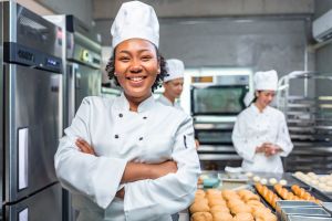 Employé polyvalent en restauration